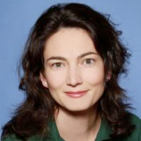 Dr. Szabó Léna